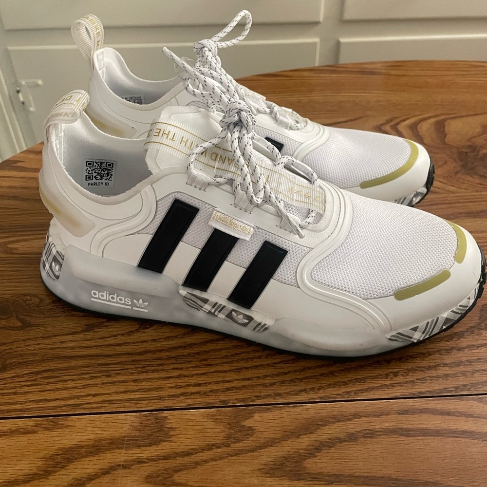Adidas White and Black Sneakers